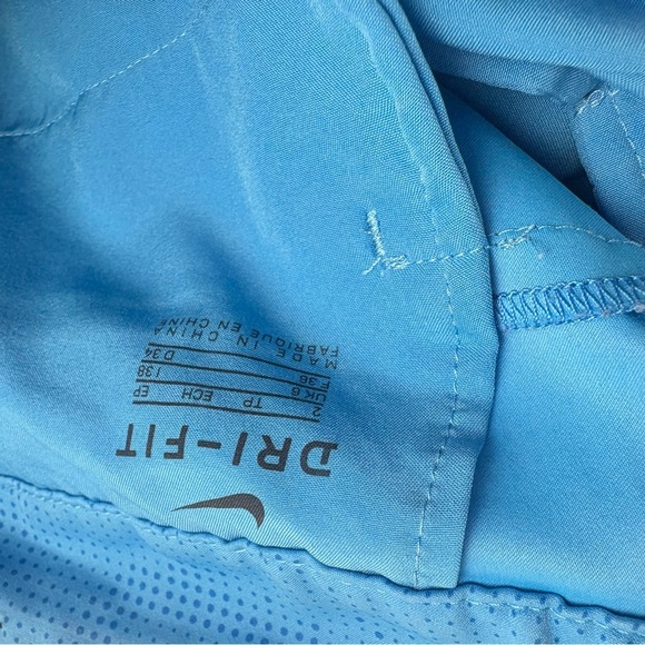 Nike Women's Flex Printed Golf Short Size 2 Dri-Fit 4.5” inseam Preppy - Picture 8 of 9